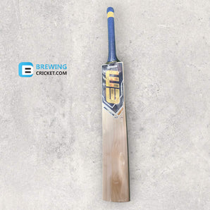 EM. Maxxum 4.0 - EW. Cricket Bat